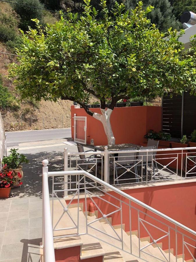 Apartamento Spyridonou House Parga Exterior foto